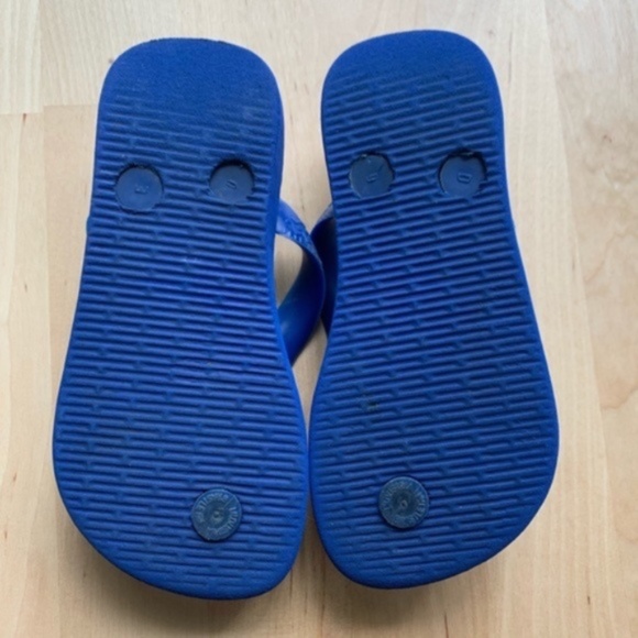 Havaianas kids marine blue flip flops, size 9/10 - Picture 3 of 5